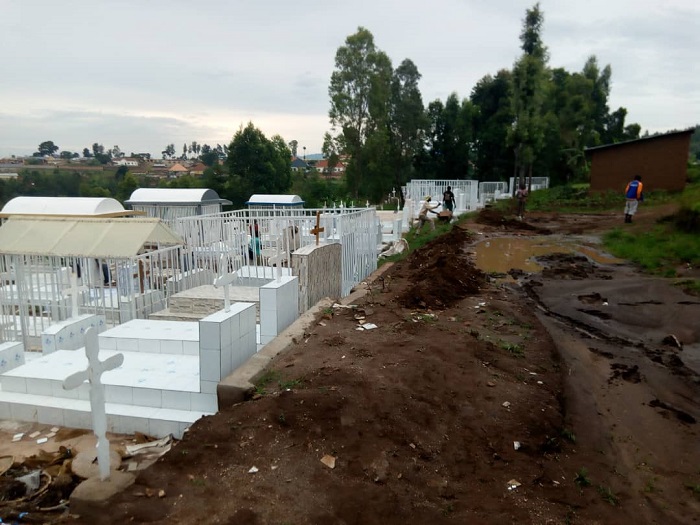 Amazi areka muri uyu muhanda ni yo yuzura akamunikira mu irimbi