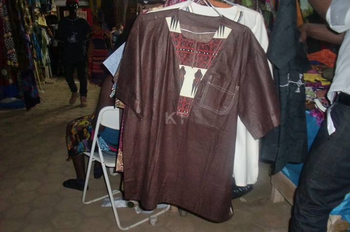 Ishati yo muri Uganda.