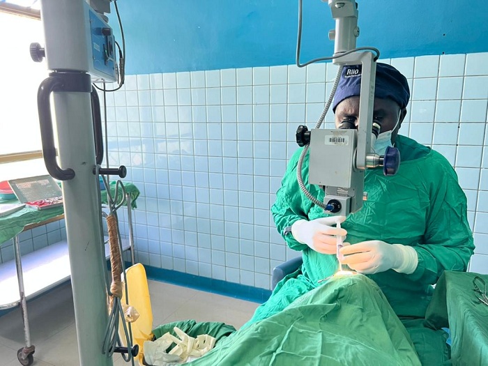 Dr Habineza Moise, inzobere mu buvuzi bw'amaso