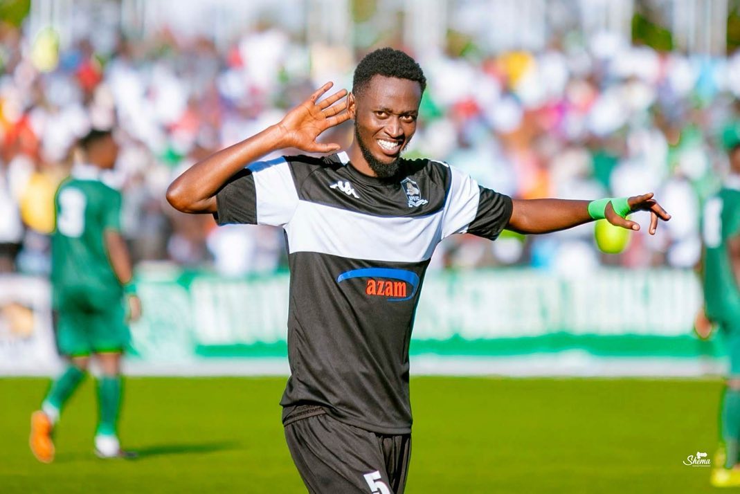 Ishimwe Christian yishimira igitego cya kabiri cyahesheje ikipe ye ya APR FC itike yo gukina umukino wa nyuma
