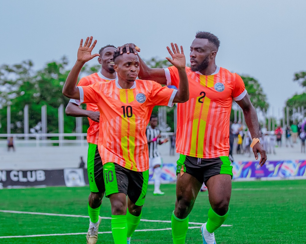 Ishimwe Fiston (10) yishimira igitego yatsindiye AS Kigali