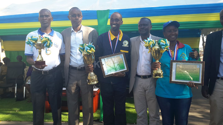 Batanze ibihembo mu byiciro bitandukanye.