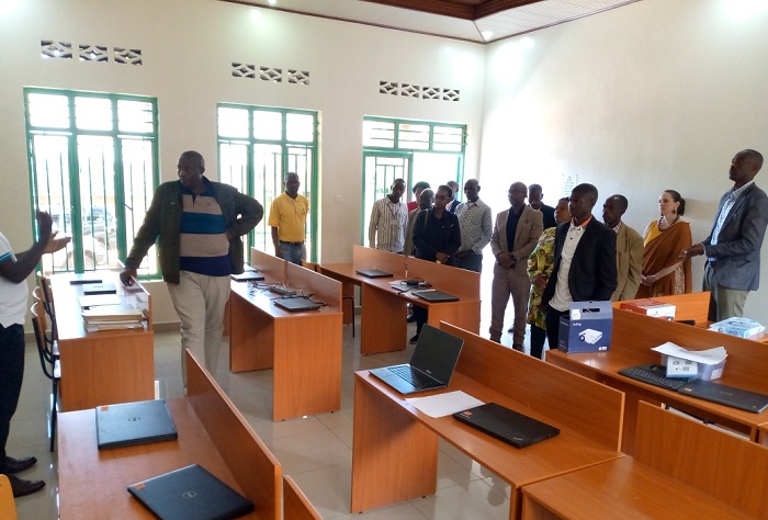 Kimwe mu byumba birimo ibikoresho by