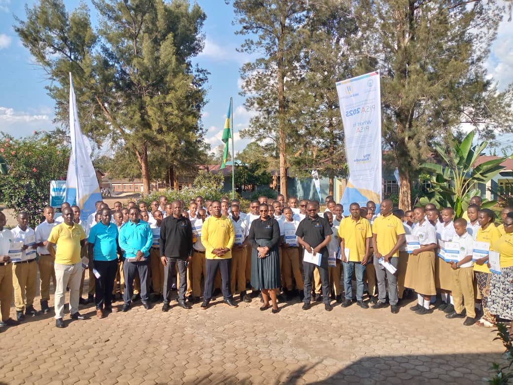 Abanyeshuri bo muri ES Kanombe EFOTEC, ni bamwe batangiye gutegurwa kwitabira PISA