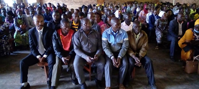 Ababyei basabwa kugira uruhare mu gutuma abana babo biga neza siyansi