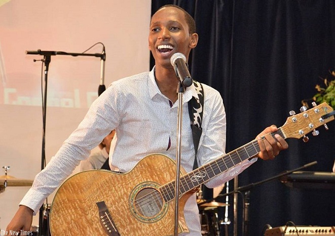 Israel Mbonyi aritegura gutaramira Abanyarwanda 