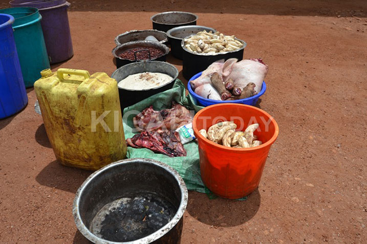 Isuku y'ibikoresho byo muri izo resitora zo mu ngo zabo irakemangwa.