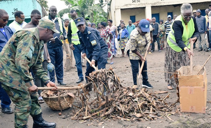 Abayobozi batandukanye basabye abaturage kugira umuco w