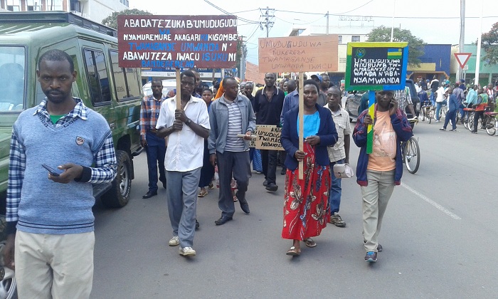 Bazengurutse umujyi wose wa Musanze bamagana umwanda