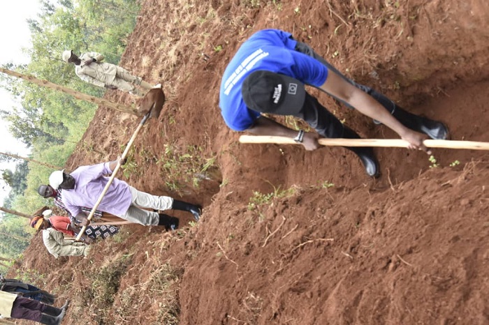 Guverineri Gasana yari i Karenge ahacukuwe imirwanyasuri