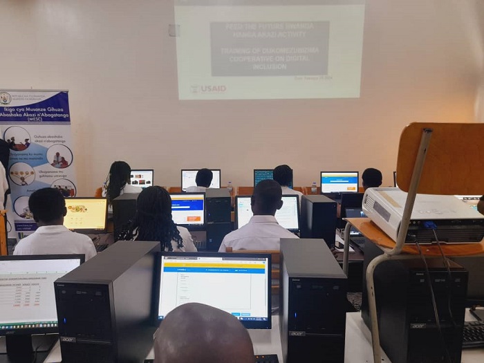 Nyuma y'amasomo bahawe biyemeje kuzamura urwego Koperative yabo yari iriho