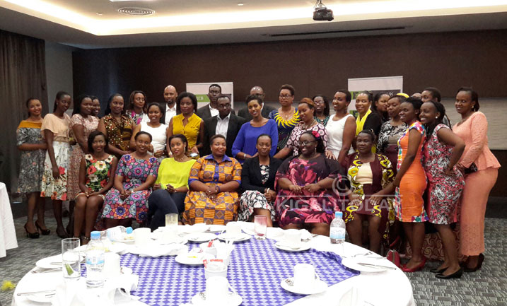 Bamwe mu bagore muri KCB bafite imyanya ikomeye bahuye basangira ubunararibonye 