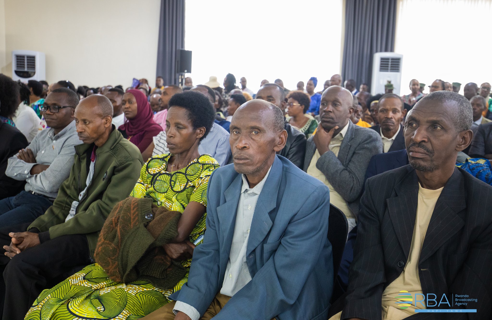 Ababyeyi b'Intore na bo bari bitabiriye umuhango wo gusoza Itorero