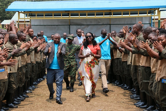 Umuyobozi Nshingwabikorwa ushinzwe Itorerero, Anita Kayirangwa, yabanje kubinjiza mu zindi Ntore