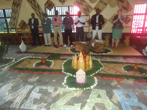 Hari hateguye Kinyarwanda.