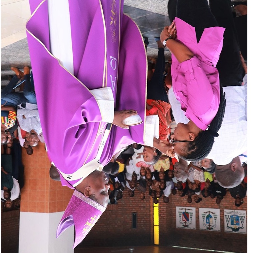 Ku wa Gatatu mutagatifu ni umunsi wo gusigwa ivu utangira igisibo