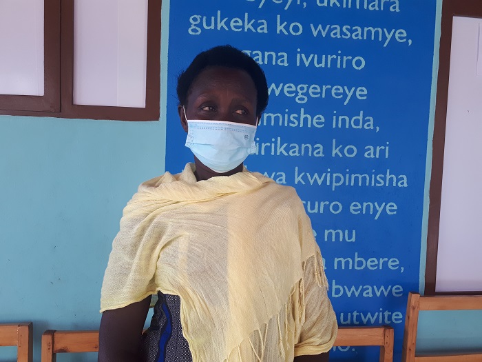 Mukasine Tamali utarabonaga neza yarivuje ubu arareba neza