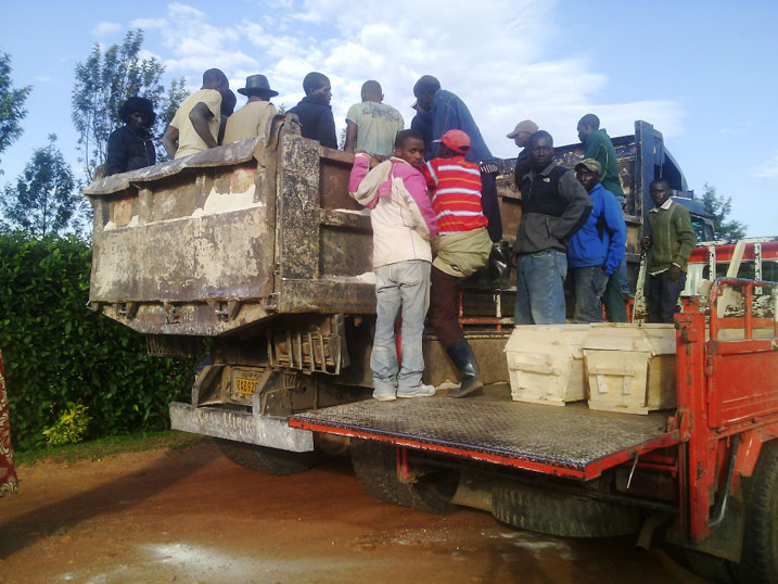 Iyi Kamyo nini niyo yifashisjijwe kujyana abagwiriwe n'ikirombe kwa Muganga.