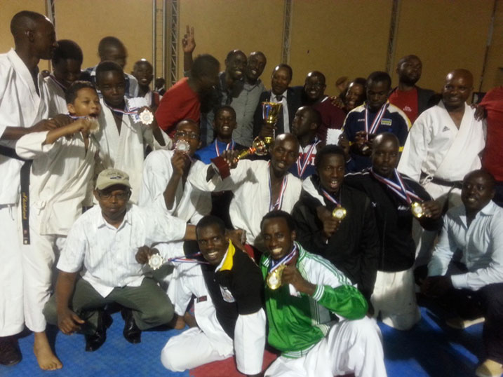 Iyi kipe yegukanye imidari myinshi muri iri rushanwa yasabwe kutirara.