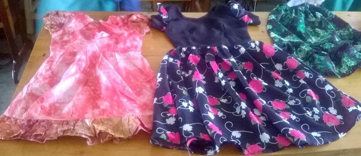 Iyi ni imwe mu myambaro idododwa n'abana biga muri Yego Centre Nyamagabe.