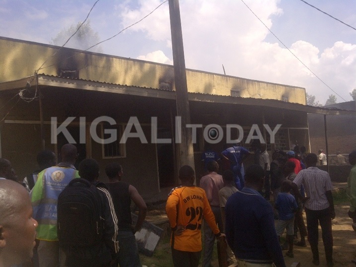 Iyi niyo nzu y'ubucuruzi yafashwe n'inkongi y'umuriro.