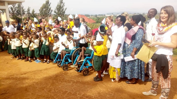 Abana bafite ubumuga iyo bahawe amahirwe yo kwiga bashobora kugira icyo bamenya