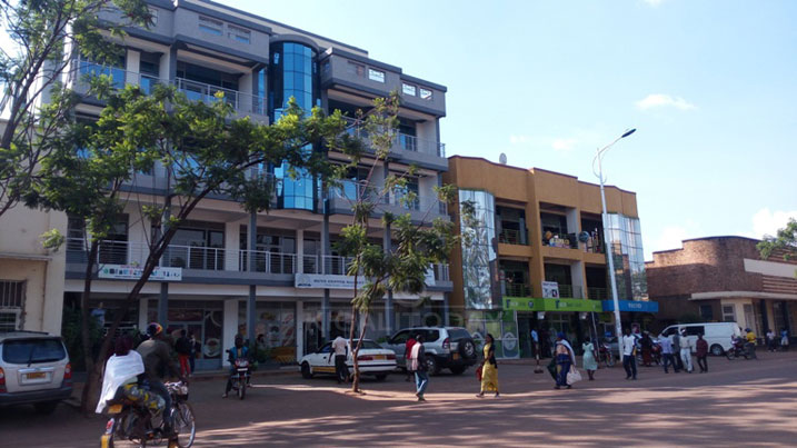 Izi nyubako zombi mu ibice byo hejuru nta bakoreramo