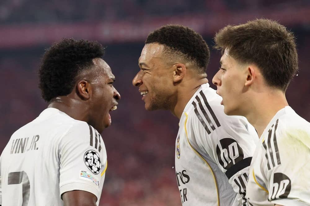 Mbappe yshimana na Vinicius Junior 