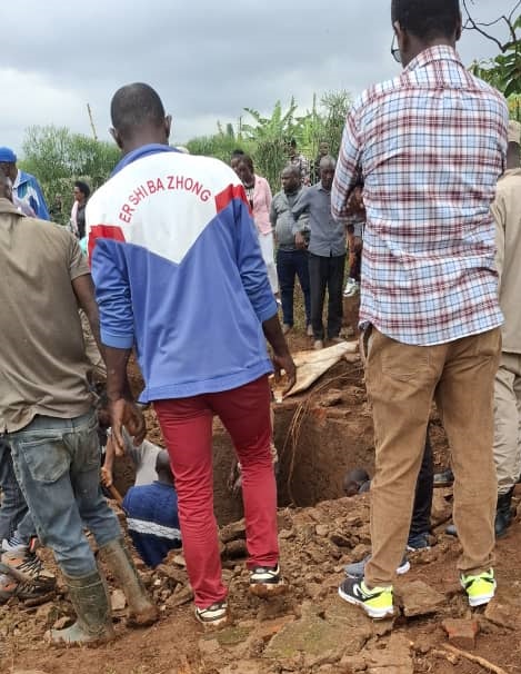 Imibiri yakuwe mu ngo zitandukanye