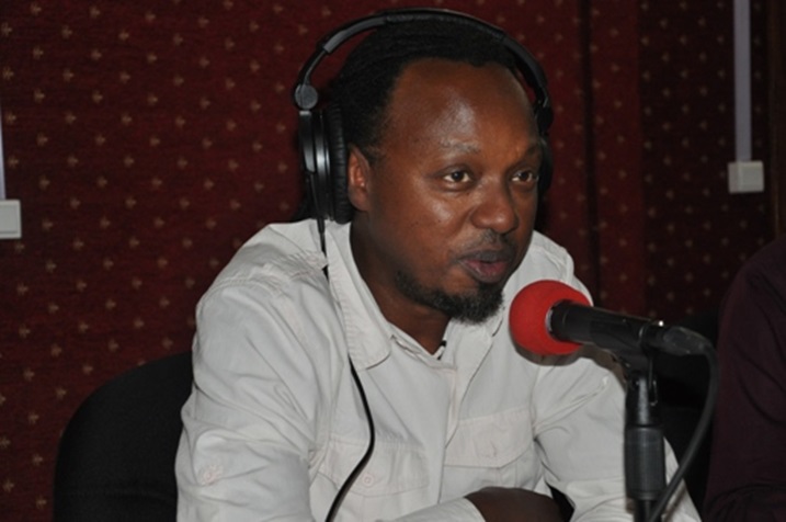 Jacques Murigande uzwi nka Mighty Popo, aha yari muri studio za KT Radio ubwo yavugaga ku mitegurire ya Kigali Up.