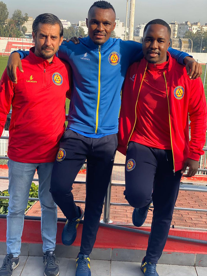 Mu gihugu yagiyemo hafi ya bose bavuga igi Portuguese ariko ubu amaze kubimenyera