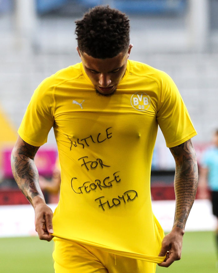 Jadon Sancho wa Borussia Dortmund na we yatsinze igitego atanga ubutumwa busabira ubutabera George Floyd