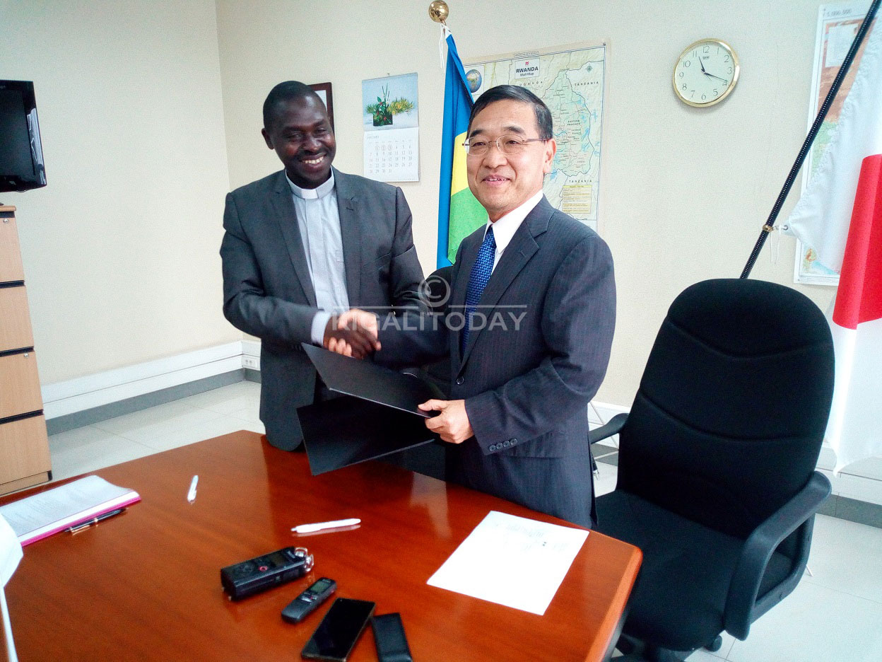 Bahererekanya amasezerano y'inkunga 