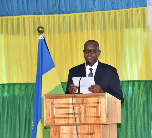 Nkuruzniza avuga ko kuba babonye icumbi ryakira abanyeshuri benshi bizatuma bakira abandi bakobwa