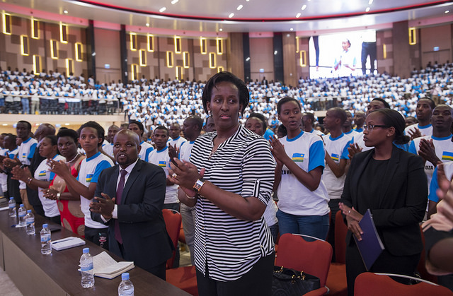 Jeannette Kagame, madame wa perezida wa Repubulika, yaje gushyigikira izi ntore 