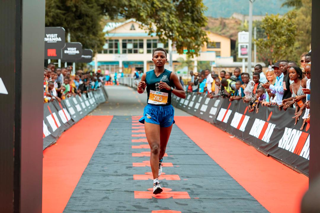 Jeannette Uwambajimana ni umwe mu banyarwandakazi bitwaye neza