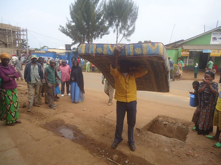 Hakizimana yikorejwe matora yibye indaya.