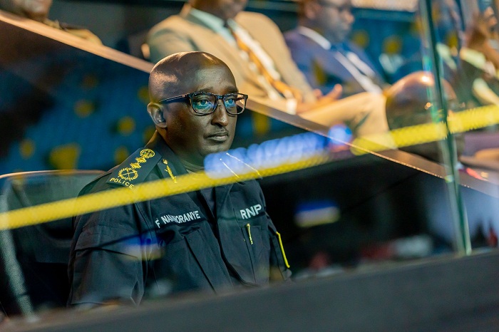 Umuyobozi Mukuru wa Polisi y'u Rwanda, IGP Felix Namuhoranye yarebye uyu mukino
