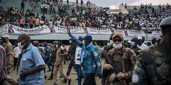 Perezida Faustin-Archange Touadéra, arimo kwiyamamariza kuyobora icyo gihugu muri manda ye ya kabiri