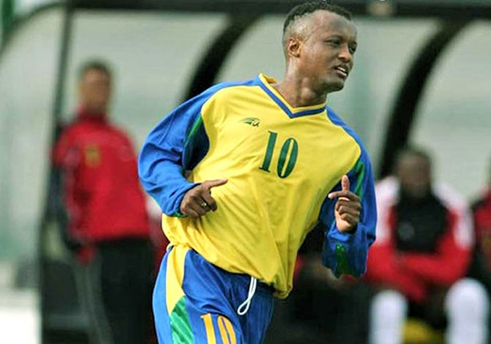 Jimmy Gatete ari mu bashyize umukono kuri iyi baruwa