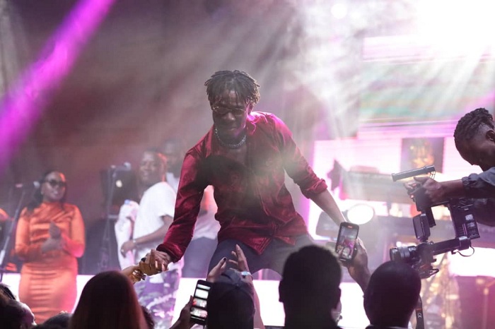 Joeboy yishimiwe n'Abanyakigali