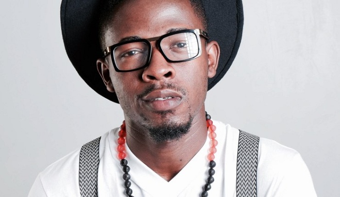 Johnny Drille aritegura gutaramira Abanyarwanda