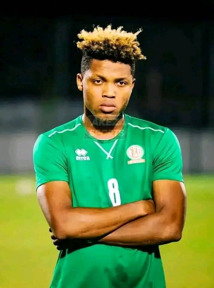 Jospin Nshimirimana wari warasinyiye Kiyovu Sports ari mu muryango winjira Rayon Sports