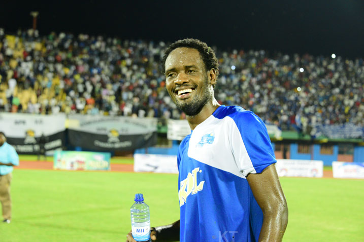 Na Davis Kasirye ...