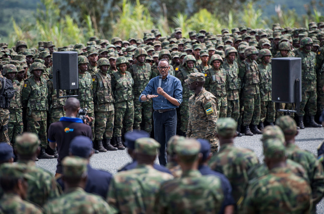 Perezida Kagame yageneye ubutumwa ingabo z
