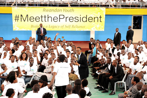 Gahunda ya "MeetthePresident" iha umwanya abantu bakaganira na Perezida.