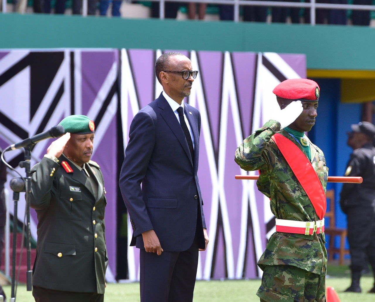 Perezida Kagame yarahiriye Kuyobora u Rwanda indi manda