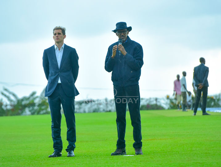 Perezida Kagame arasaba abaturiye stade ya cricket kuzayifata neza