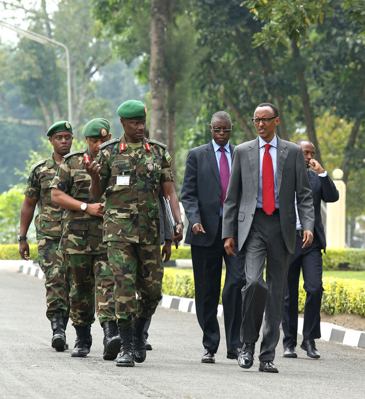 Perezida Kagame ageze mu ishuri rikuru rya gisirikare rya Nyakinama.
