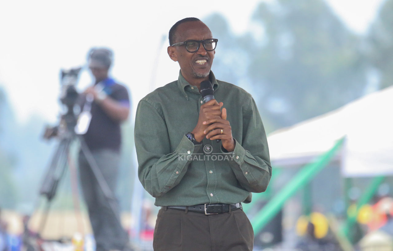 kagame-kwita-izina.jpg Perezida Kagame yavuze ko abaturage ari ba mbere bagerwaho n